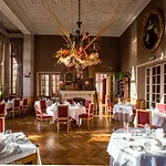 Le Chateau De La Tour Hotel