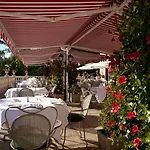Le Chateau De La Tour Hotel Gouvieux