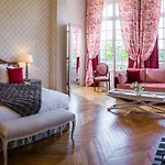 Hotel Le Chateau De La Tour 4*