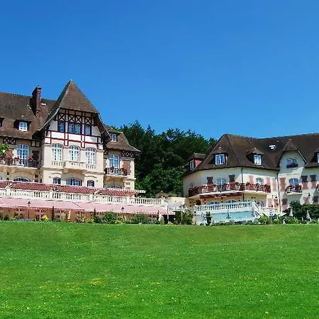 Le Chateau De La Tour Отель Жувьё