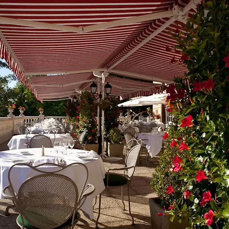 Le Chateau De La Tour 4*
