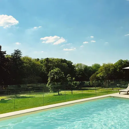 Hotel Le Chateau De La Tour 4*