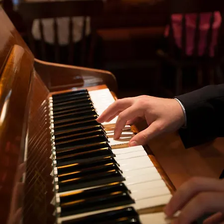 Le Château De La Tour Hotel Gouvieux