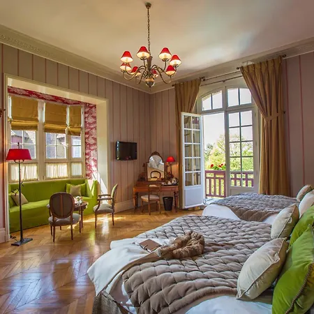 Le Château De La Tour 4*