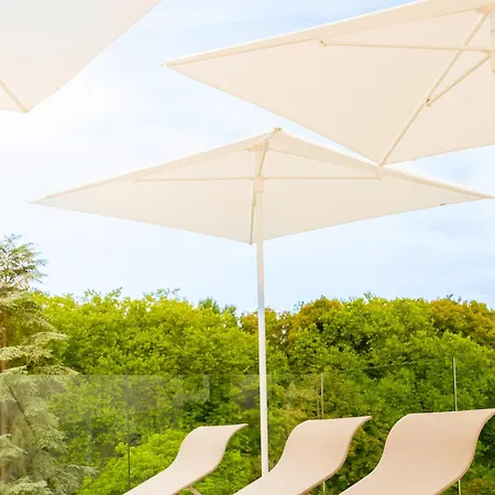 Hotel Le Chateau De La Tour 4*