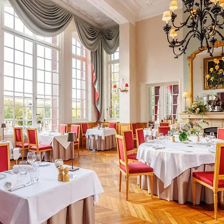 Le Chateau De La Tour Otel Gouvieux
