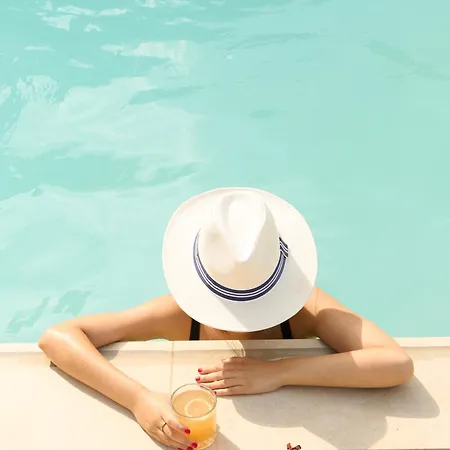 Hotel Le Chateau De La Tour