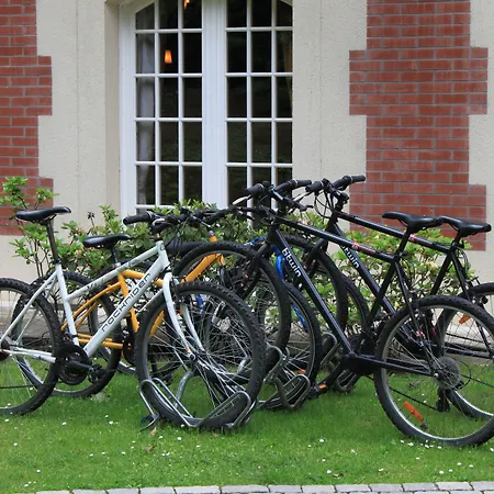 Hotel Le Chateau De La Tour Gouvieux