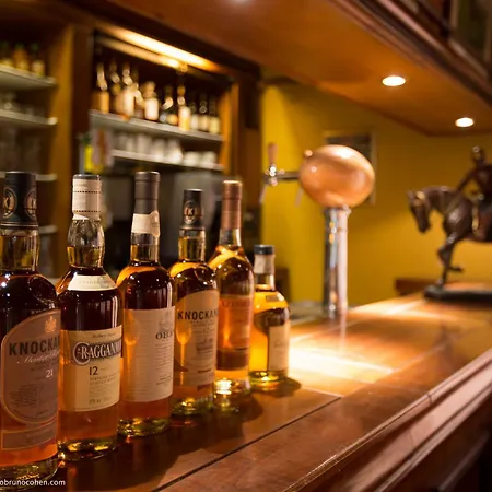 Le Chateau De La Tour Hotel Gouvieux