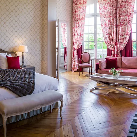 Hotel Le Chateau De La Tour 4*