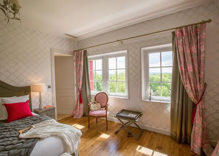 Le Chateau De La Tour Gouvieux