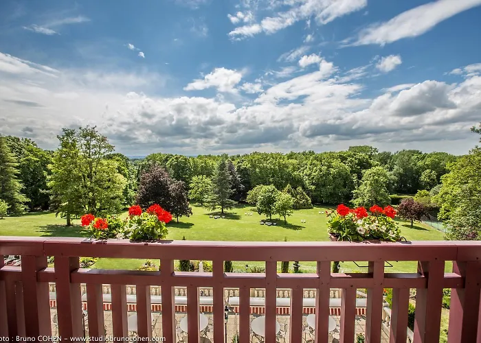 Le Chateau De La Tour 4*