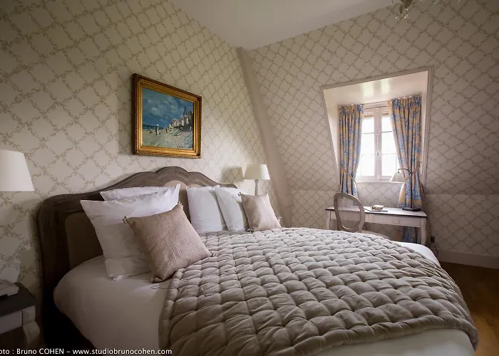 Hotel Le Chateau De La Tour Gouvieux