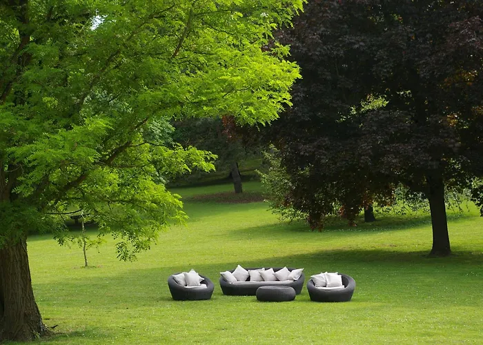 Hotel Le Chateau De La Tour Gouvieux