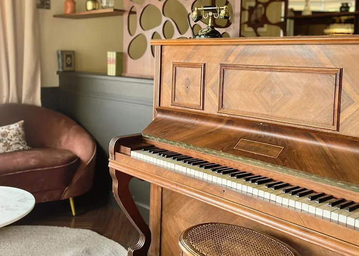 Le Chateau De La Tour Gouvieux