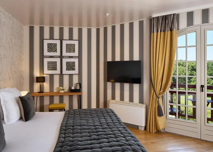 Le Chateau De La Tour 4*