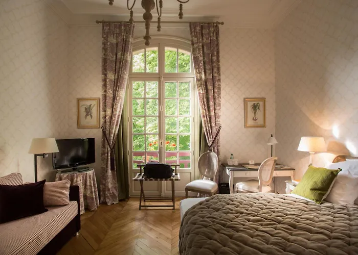 Hotel Le Chateau De La Tour Gouvieux