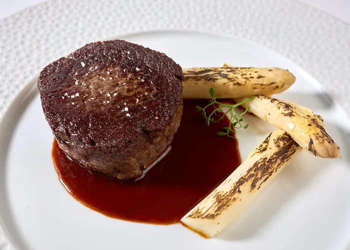 Hotel Le Chateau De La Tour 4*