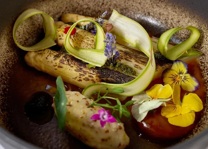 Le Chateau De La Tour Hotel 4*