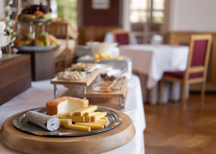 Le Chateau De La Tour 4*