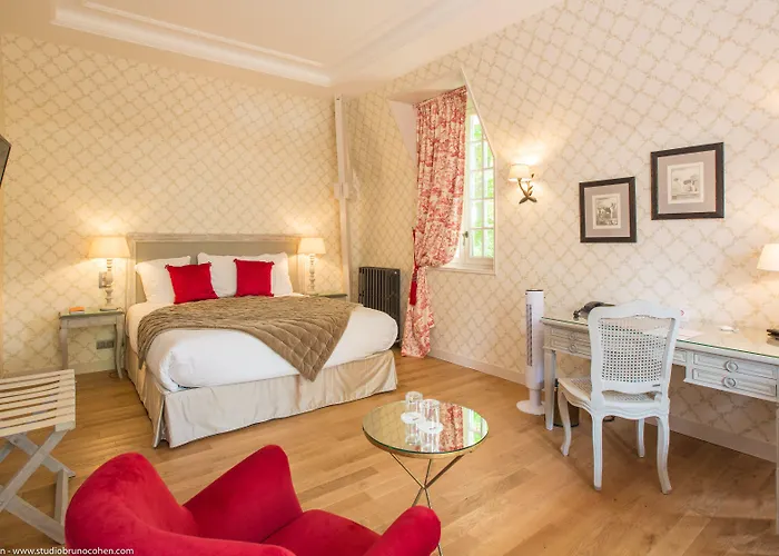 Hotel Le Chateau De La Tour Gouvieux